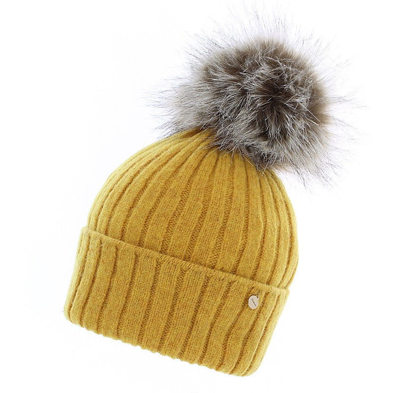 Jamiks AVANTI II czapka dziewczęca z pomponem miodowy -  - #tag1# - #tag2# - #tag3# - #tag4#