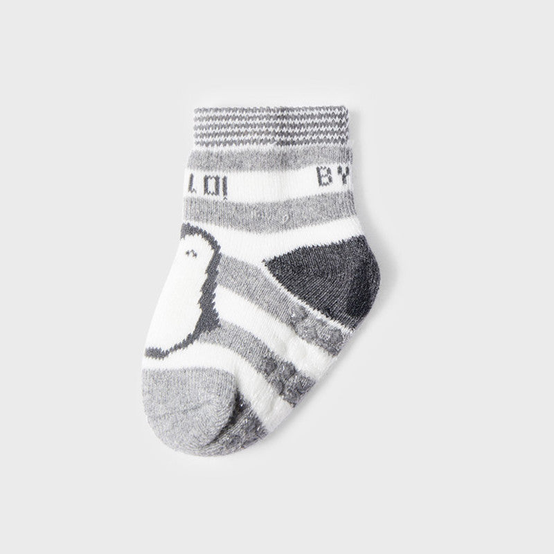 Mayoral 9535-83 Skarpetki antypoślizgowe chłopięce kolor fog vigore - - #tag1# - #tag2# - #tag3# - #tag4#