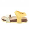 Sandały dziewczęce Superfit 1-000123-6000 kolor żółty
