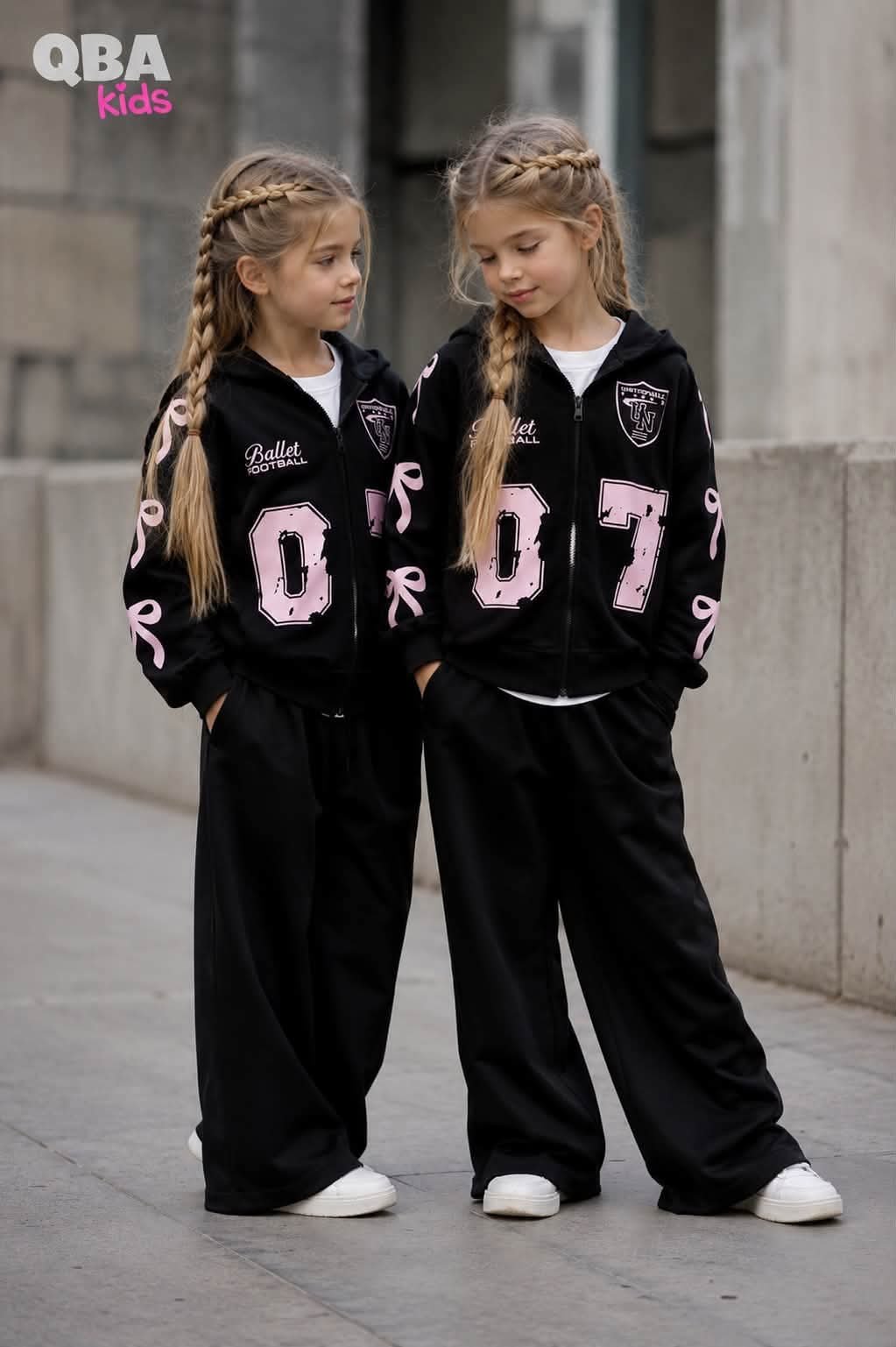 Bluza 07 dziewczęca czarny Qbakids 6941-25726