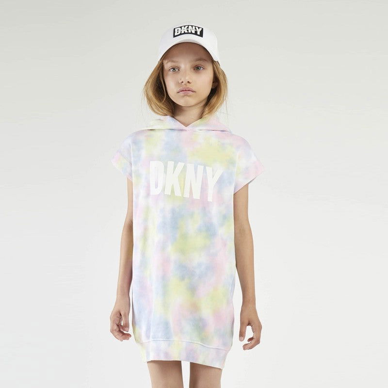 Czapka z daszkiem dziewczęca DKNY D31275-10B kolor biały -  - #tag1# - #tag2# - #tag3# - #tag4#