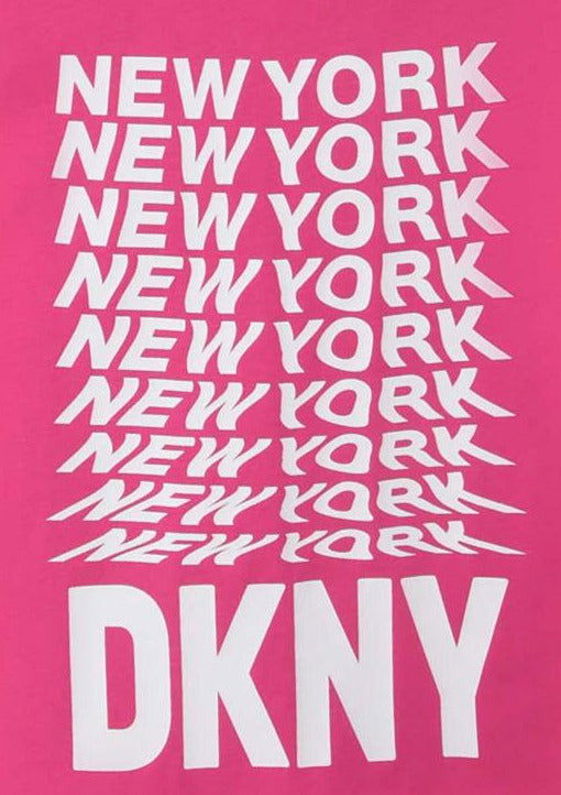 DKNY D35S76-483 T-shirt dziewczynka kolor malinowy -  - #tag1# - #tag2# - #tag3# - #tag4#