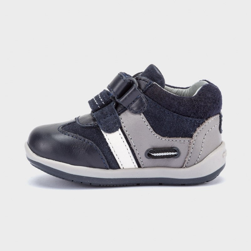 Mayoral 42156-10 navy blue boys leather sneakers